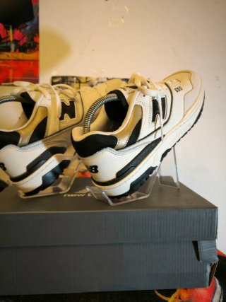 Zapatillas New Balance 550 Blancas y Negras