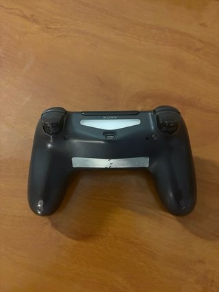 PS4 (PlayStation 4) + 2 Mandos + 3 Juegos