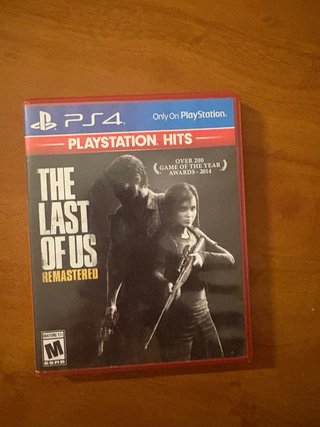 PS4 (PlayStation 4) + 2 Mandos + 3 Juegos