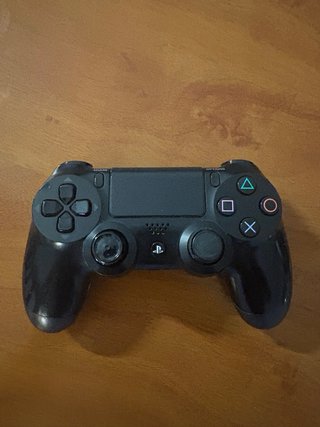 PS4 (PlayStation 4) + 2 Mandos + 3 Juegos