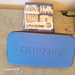 Dremel 3000 con accesorios