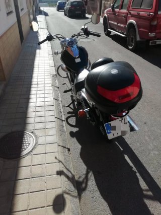Suzuki Intruder 250cc Negra
