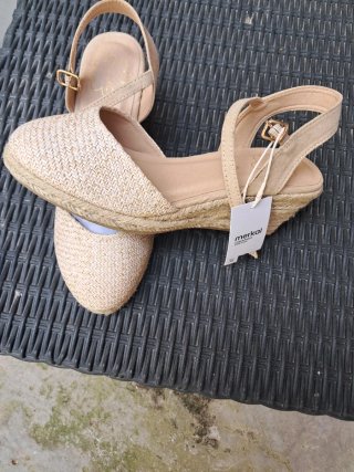 Sandalias Beige Mujer