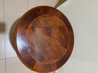Mesa auxiliar madera antigua