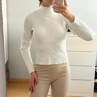 Jersey fino cuello alto blanco
