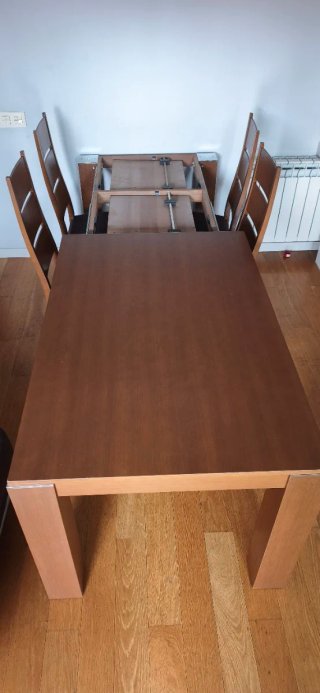 Mesa comedor extensible con 4 sillas