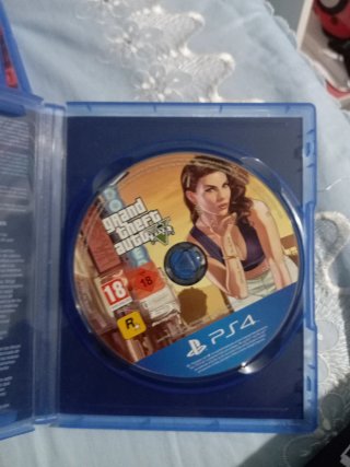 PS4 Grand Theft Auto V Premium Edition