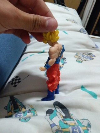 Figura Goku Super Saiyan