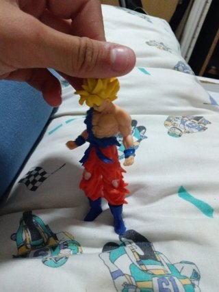 Figura Goku Super Saiyan