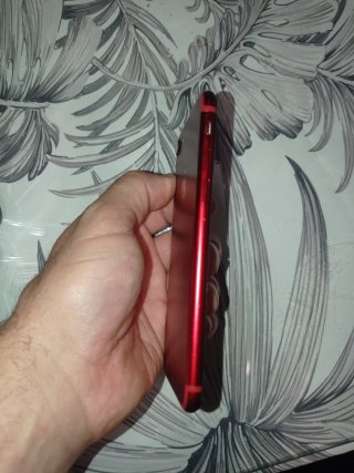 iPhone 7 Rojo 128 GB