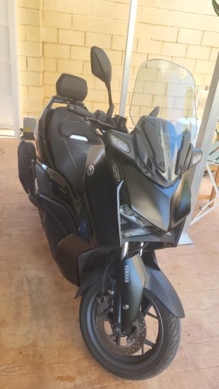 Yamaha XMAX Tech MAX 125cc Negra