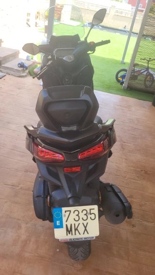 Yamaha XMAX Tech MAX 125cc Negra