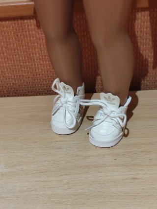 Sneakers Adidas Nancy, ultima unità