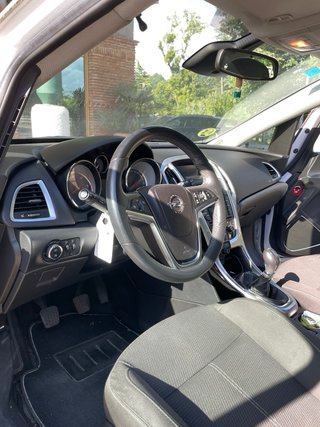 Opel Astra 2010