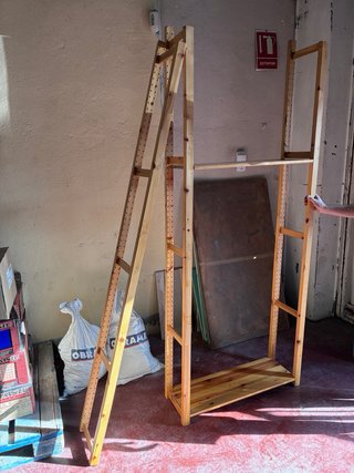 Estanterías de madera