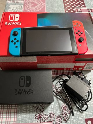 Nintendo Switch V2 Negra y Roja