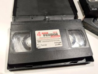 8 Películas VHS variadas