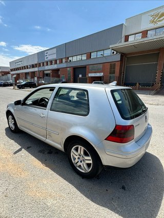 Volkswagen Golf 2002