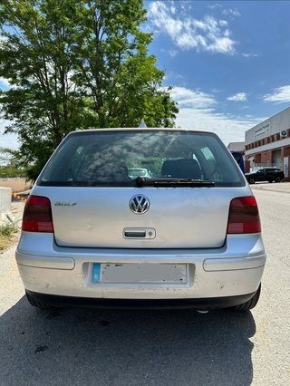 Volkswagen Golf 2002