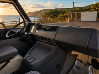 Mercedes-Benz 100 72 CV de 2 a 9 plazas homologada