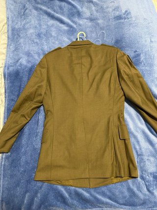 Traje de bonito caqui