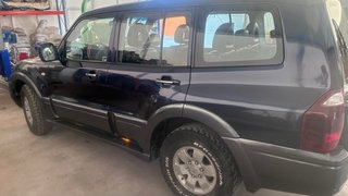 Mitsubishi Montero 2004