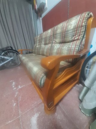 Sofá de 3 cuerpos en madera maciza