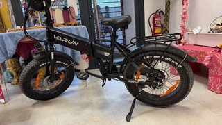 Bicicleta Eléctrica VARUN Fat Bike Plegable