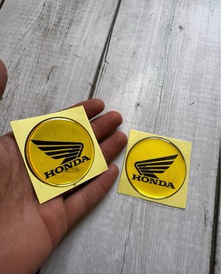 2 EMBLEMAS ADHESIVOS GEL 3D HONDA LOGO ORO MOTO
