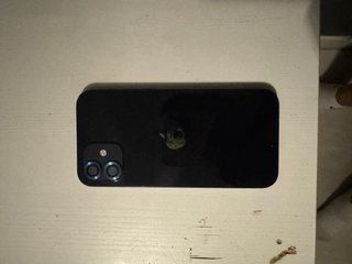 iPhone 12 con caja
