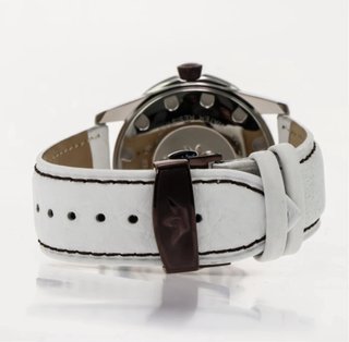 Reloj Optima Swiss Made Blanco y Plateado