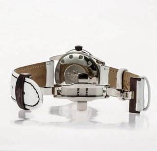 Reloj Optima Swiss Made Blanco y Plateado