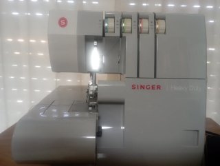 Remalladora Singer Heavy Duty