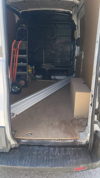PORTES Y MUDANZAS.
