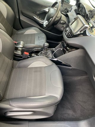 Peugeot 2008 2015