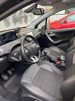Peugeot 2008 2015