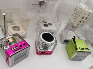 Lote 6 Mini Altavoces Radio MP3 USB