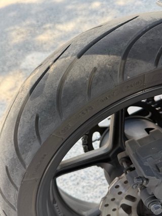 Kawasaki Z750 con 1 año de garantía