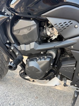 Kawasaki Z750 con 1 año de garantía