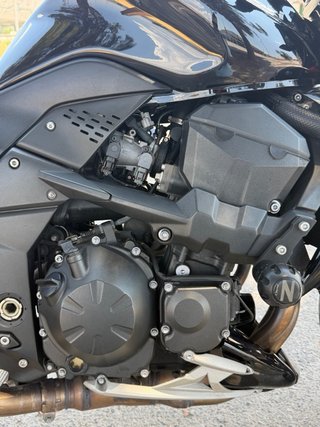 Kawasaki Z750 con 1 año de garantía