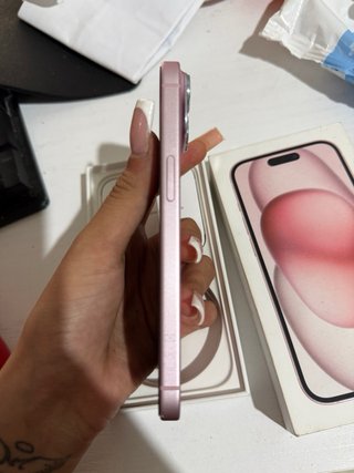 iPhone 15 Rosa