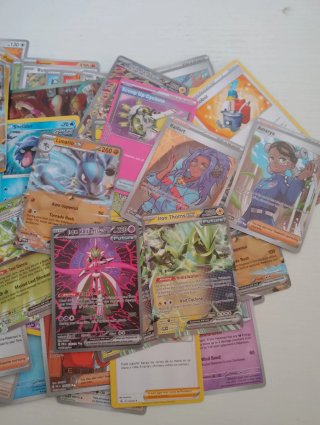 Lote 120 cromos Pokémon para niños