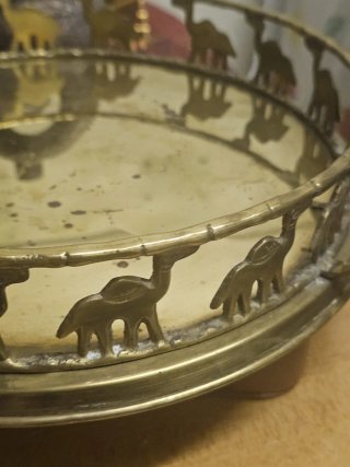 Bandeja decorativa con camellos