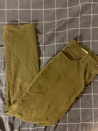 Pantalones 10€ cada uno