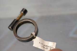 Original anillo de plata y fusible con virutas de oro. 17'8 mm, talla 16.
