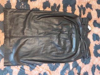 Falda midi polipiel T.38