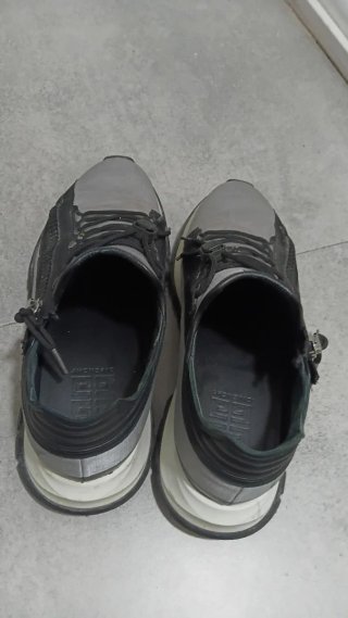 Zapatillas Givenchy Negras y Grises