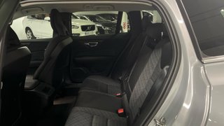 VOLVO V60 2.0 B4 P CORE AUTO 197 5P
