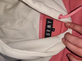 Sudadera GRMY con capucha rosa y blanca T.M
