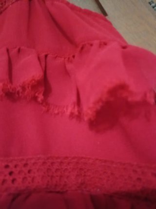 Vestido Largo Rojo De Gasa con Bordados y Tul